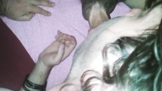 Ragazzo italiano succhia il cazzo del suo amico