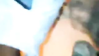 Soldatessa dei marines succhia cazzo