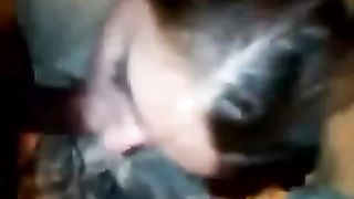 Soldatessa dei marines succhia cazzo