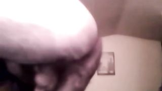 Uomo sposato si diverte a casa mia