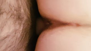 Un cazzone nella sua figa calda