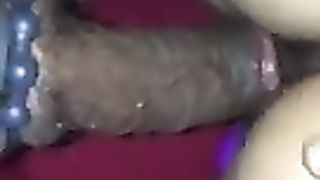 Anteprima del video: Nero con anello