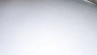 Una vergine che mi manda un video durante la notte