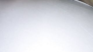 Una vergine che mi manda un video durante la notte