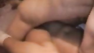 LE PIACE FARSI RIPRENDERE MENTRE SCOPA