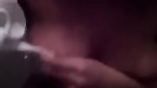 Fa la troia nei bagni della Scuola