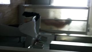 La collega sotto la doccia