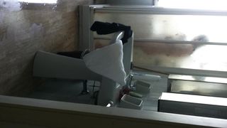 La collega sotto la doccia