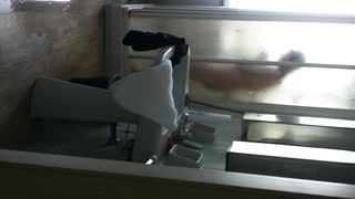 La collega sotto la doccia