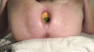 Peperone giallo in culo