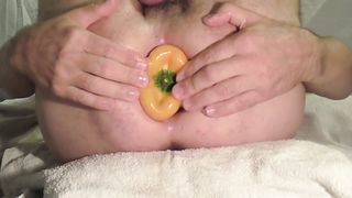 Peperone giallo in culo