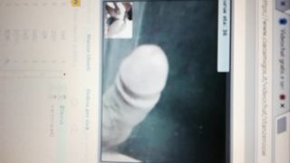 Amico Taurus sborra sulle foto di mia moglie