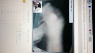 Amico Taurus sborra sulle foto di mia moglie