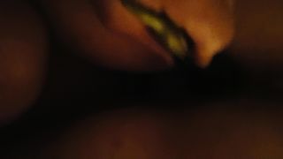 Lei si masturba così...