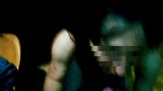 Moglie pompinara adora succhiare il cazzo bello peloso