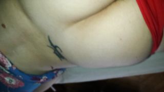 LA PUTTANA IN AUTOREGGENTI