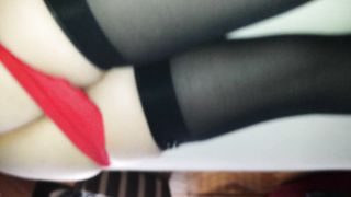 LA PUTTANA IN AUTOREGGENTI