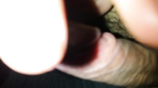 SI FA SPALMARE LA SBORRA SULLA MANO