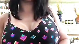 Anteprima del video: Allo specchio