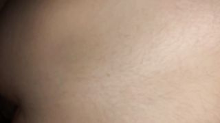 La troia prima si ubriaca e poi lo prende in culo