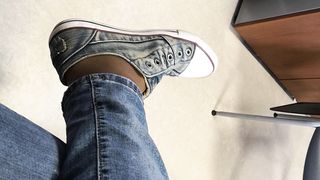 Anteprima del video: My nylon feet