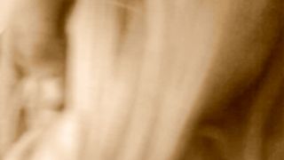 Biondina bravissima mi succhia il cazzo