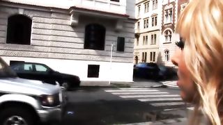 Gran bella puttana scopa due cazzoni