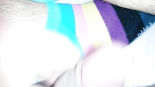 Precum su piedi e calze