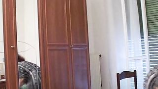 ROBERTA TANCREDI CASALINGA IN CALORE