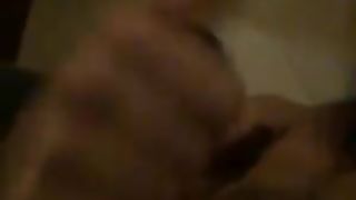 Peppe Fetish si masturba per le donne