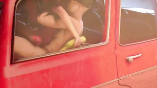 Troietta rossa diciottenne