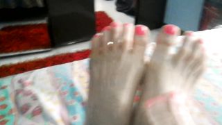 MANYA: I MIEI PIEDINI SMALTATI PER I MIEI FETICISTI