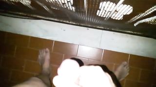 Sega dal balcone al mare