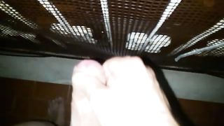 Sega dal balcone al mare