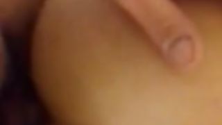 Mia moglie dà il culo ad un suo cliente