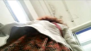 Upskirt con calze a rete