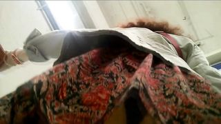 Upskirt con calze a rete