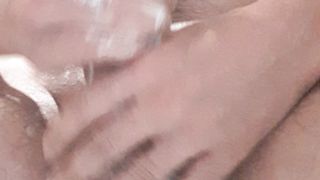 Si insapona il cazzo