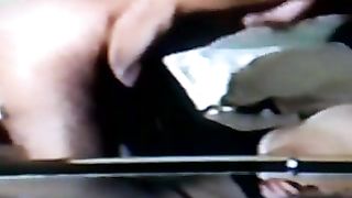 Un amico scopa mia moglie alla pecorina