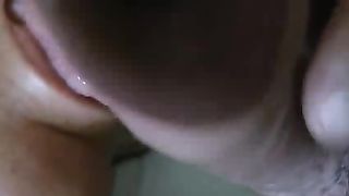 Dettagli di un pompino goloso...