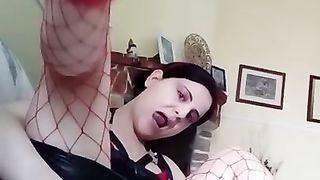 Alla SARDA piace sditalinarsi la fica !