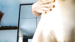 MANYA CON IL SUO MASSAGGIO LINGAM