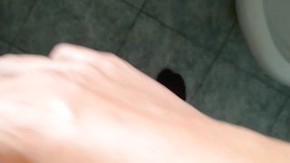 Tirando fuori il mio cazzo