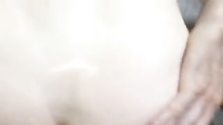 Mi faccio inculare nel boschetto vicino casa