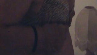 Matura del sud in sexy lingerie