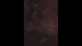 Donna mi succhia molto profondamente