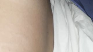 Quella zoccola di mia moglie mentre dorme