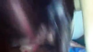 Bellissima ragazza spompina un amico