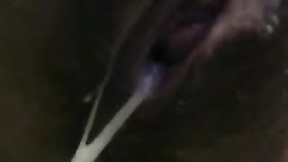 Anteprima del video: Ho la fica che cola nettare