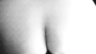 Pt 1°. La mia schiava si sfonda la fica...